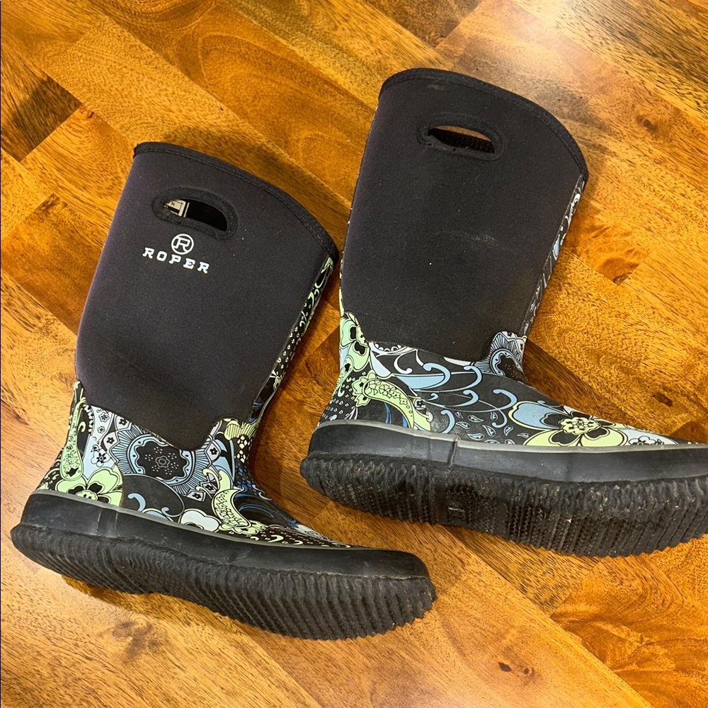 Roper Women's Black and Green Paisley Boots